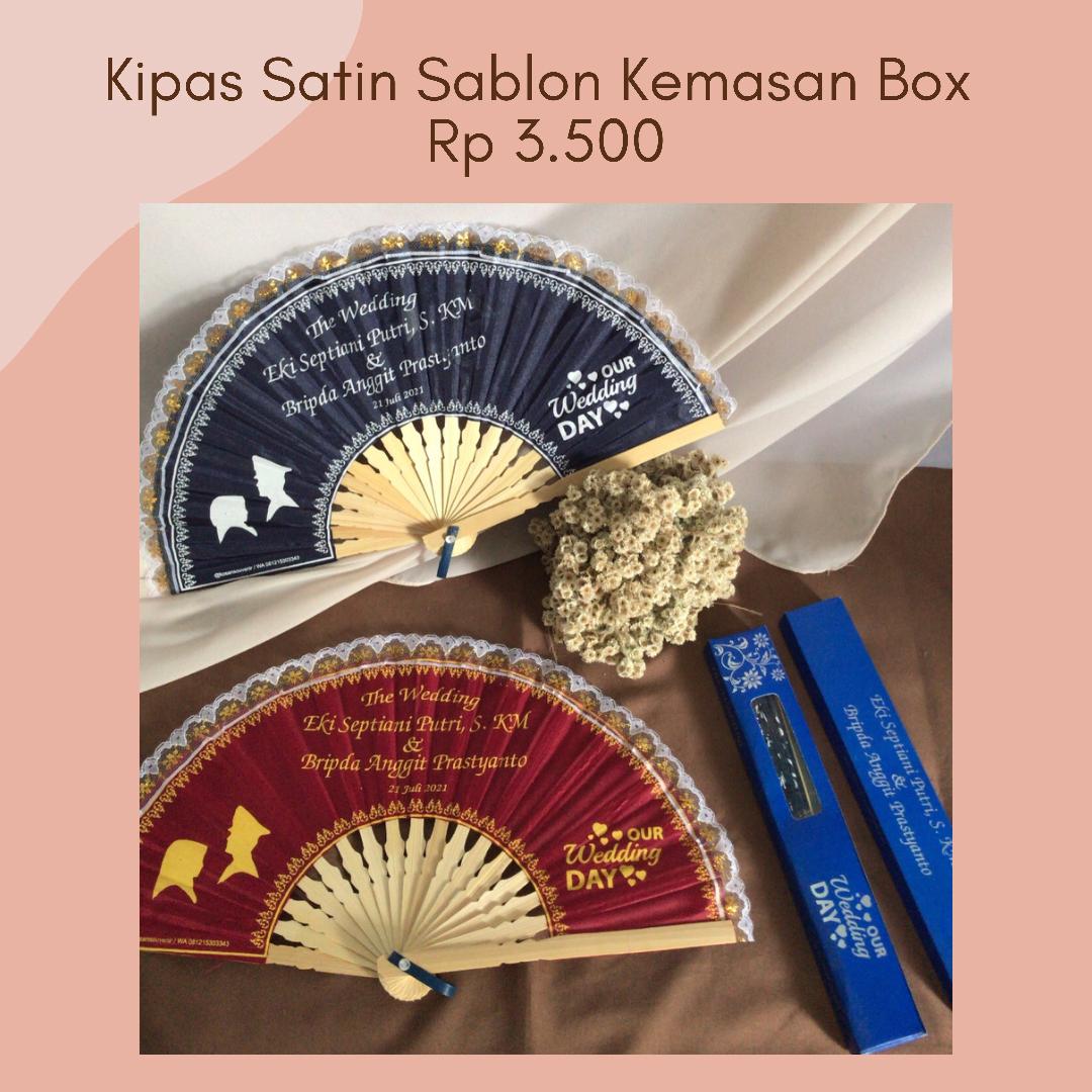 Foto vendor SOUVENIR KOSAN SOUVENIR Paket Kipas Satin Sablon Kemas Box