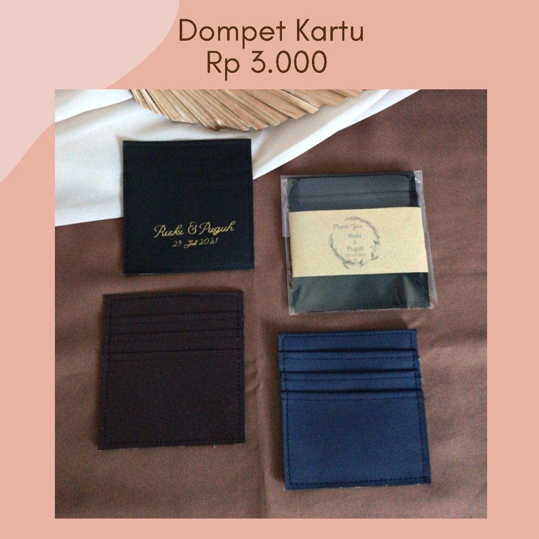 Foto vendor SOUVENIR KOSAN SOUVENIR Paket Dompet Kartu