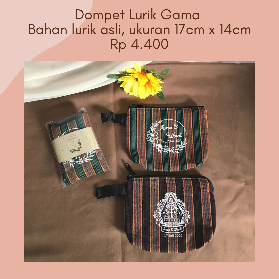 Foto vendor SOUVENIR KOSAN SOUVENIR Paket Dompet Lurik Gama