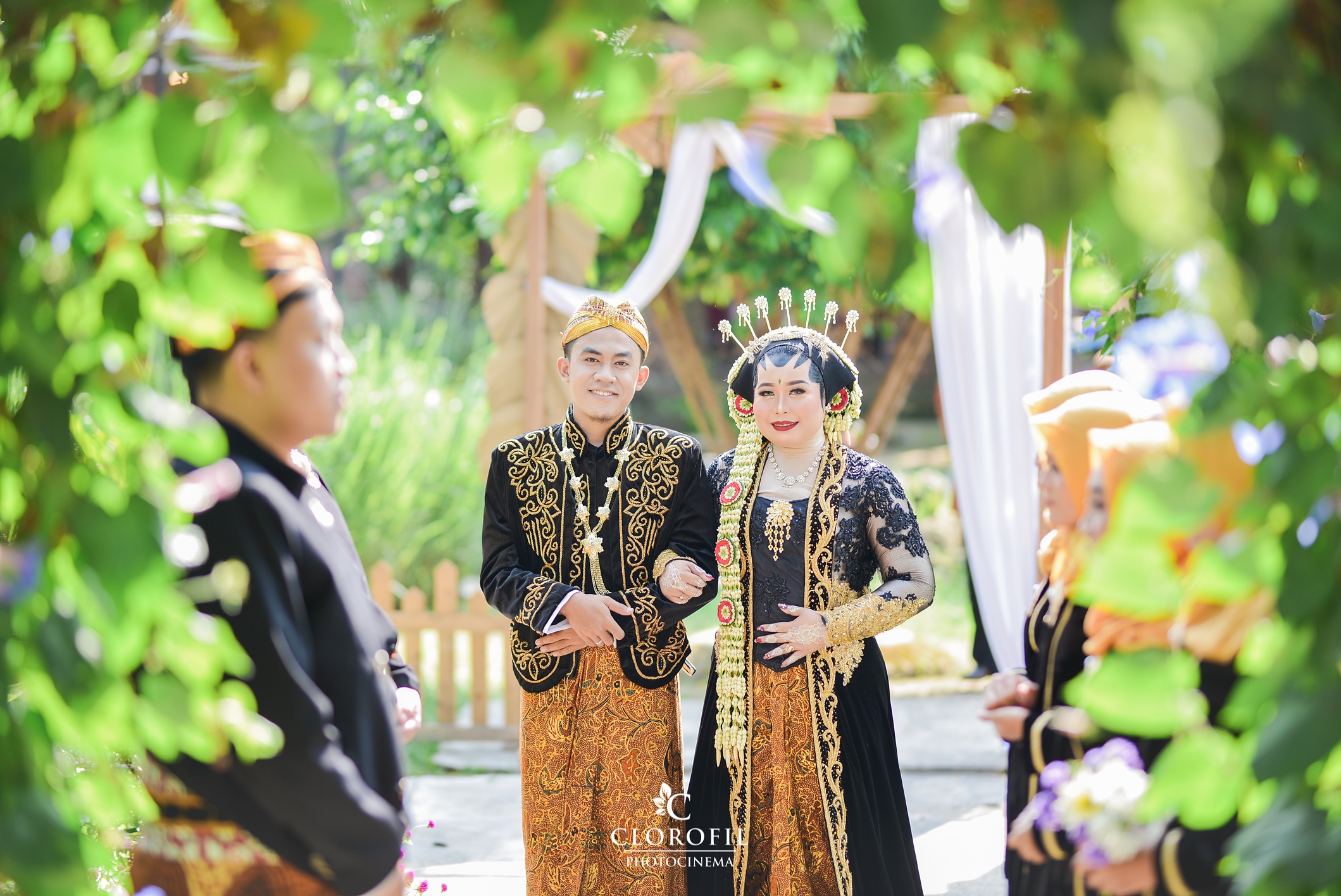 Foto vendor MUA Bunga tulip mua Paket Rias resepsi komplit 